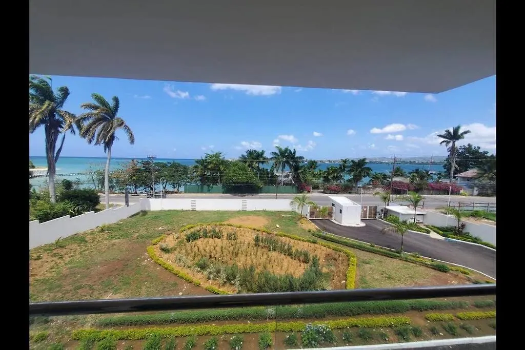 Apt 6Ix - Modern And Airy @ Paradise Bay Apartment Montego Bay