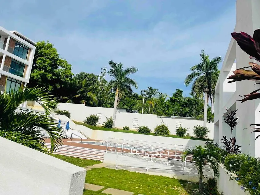 Apt 6Ix - Modern And Airy @ Paradise Bay Apartment Montego Bay